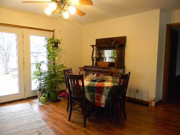 4th image of 39 Hillview Ct