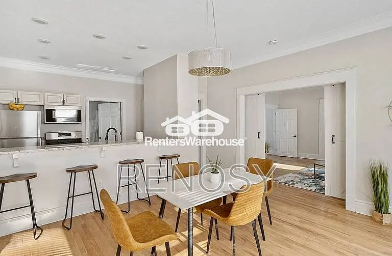 544 36th St #1 — Photo 1