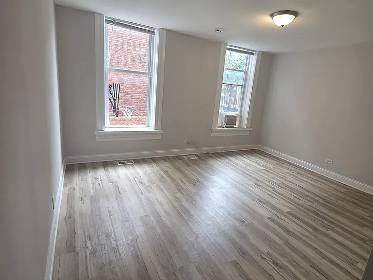 2867 W 21st St #1 — Photo 11