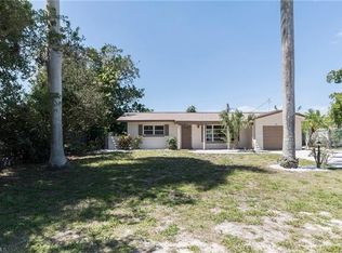 2013 44th St SW, Naples, FL 34116