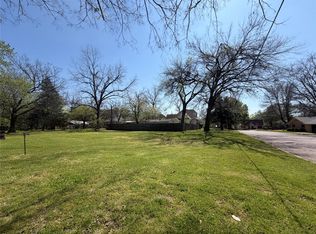 Pecan St, Whitesboro, TX 76273