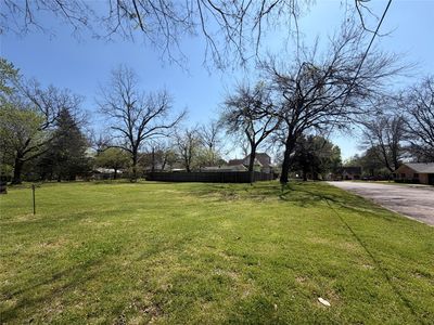 Pecan St, Whitesboro, TX, 76273