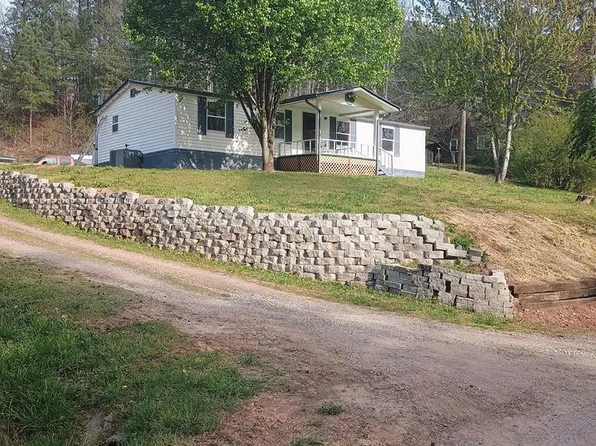 1458 New Hope Church Rd, Tunnel Hill, GA 30755