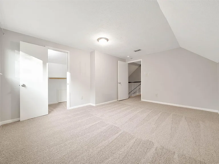 14719 Cedar Point Dr — Photo 38