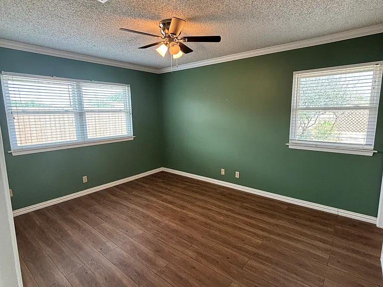 1703 La Casa Dr — Photo 5