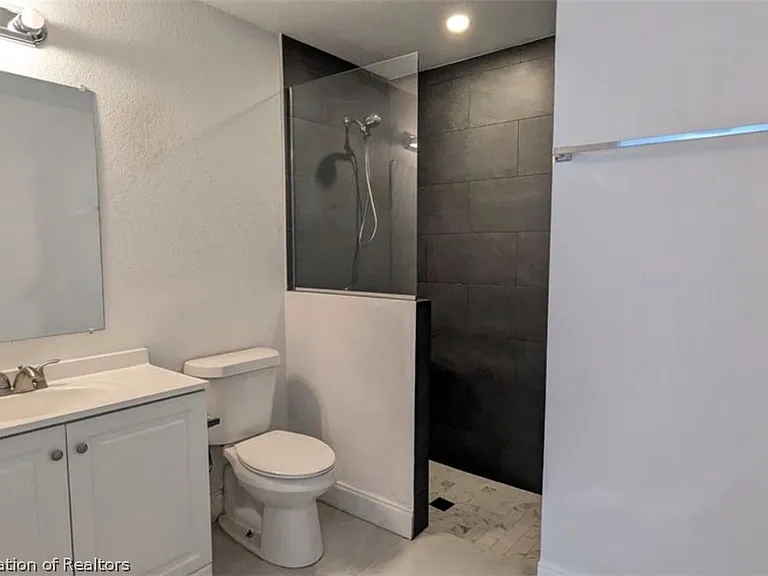 533 Embracer St NW — Photo 7