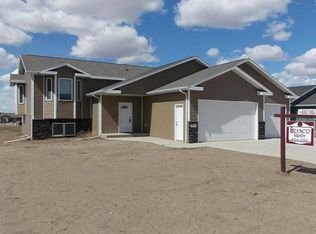 313 Keidel Trl, Mandan, ND 58554