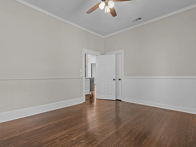 718 W Monterey St — Photo 17