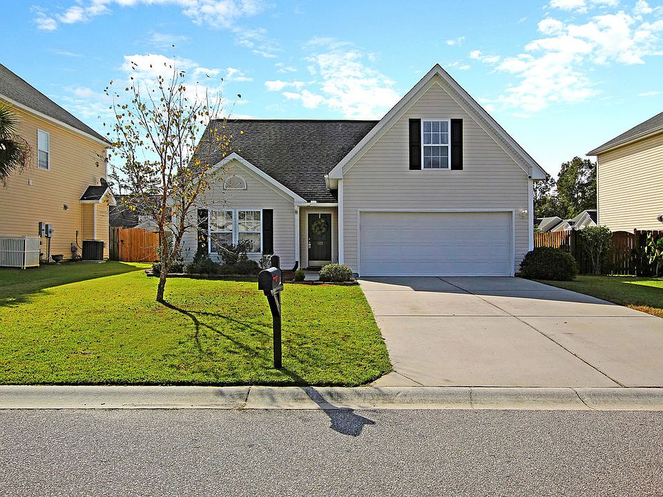 1st image of 102 Rosario Dr