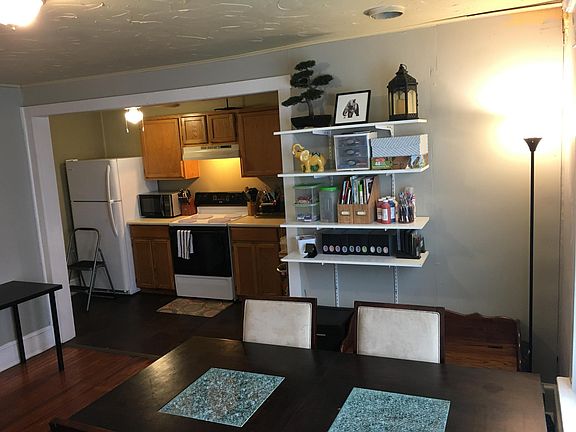 Dining area/Kitchen