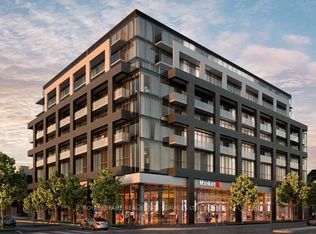 4208 Dundas St W #405, Toronto, ON