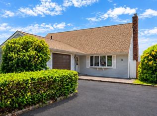 14 Arcadia Drive, Dix Hills, NY 11746