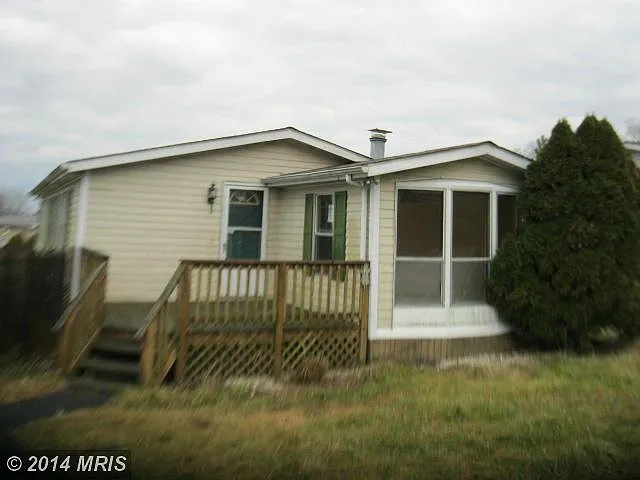 1009 Bush Rd photo 1
