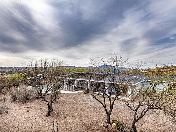 5th image of 16 Redrock Dr