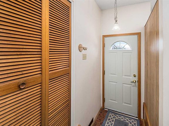 4th image of 5039 E Nemiskam Rd NW