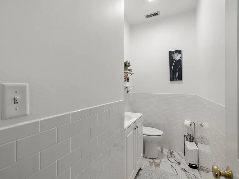 119 Dorchester St #7 — Photo 13