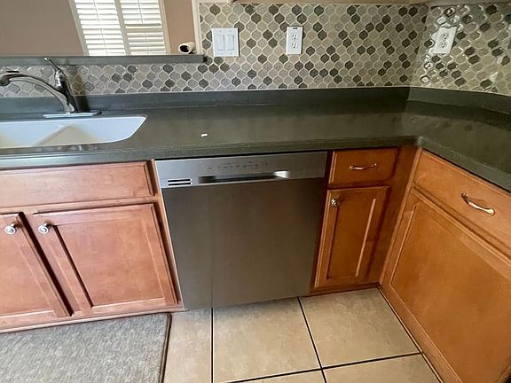 4th image of 3652 W Muirfield Ct