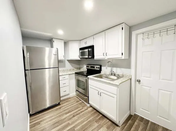 14 Clark St #1, Clinton, MA 01510