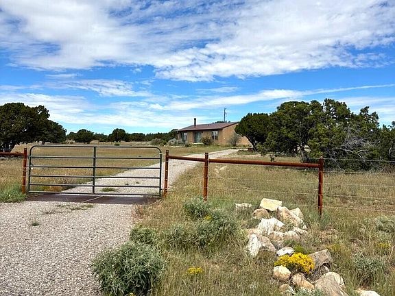 2nd image of 150 Mayeux Rd