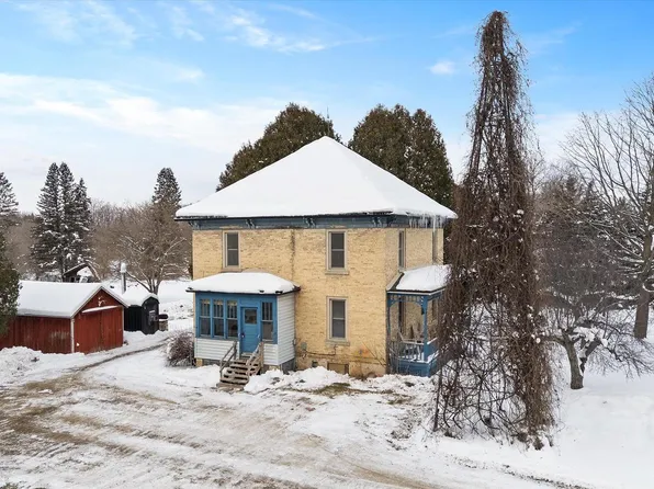 3661 Blue Goose ROAD, West Bend, WI 53095