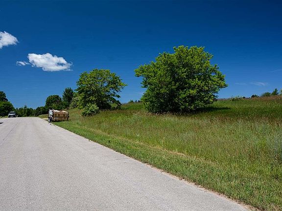 5th image of 5411 Ravenhurst Dr Lot 7