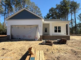 1725 Cardinal Dr, Deep Run, NC 28525