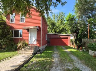 4593 Park St, Niagara Falls, ON L2E 2R2