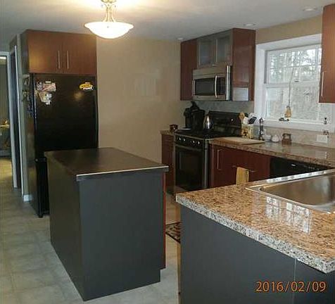 3rd image of 86 South Ln