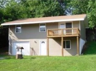 4149 N Shore Dr, Hillsboro, MO 63050