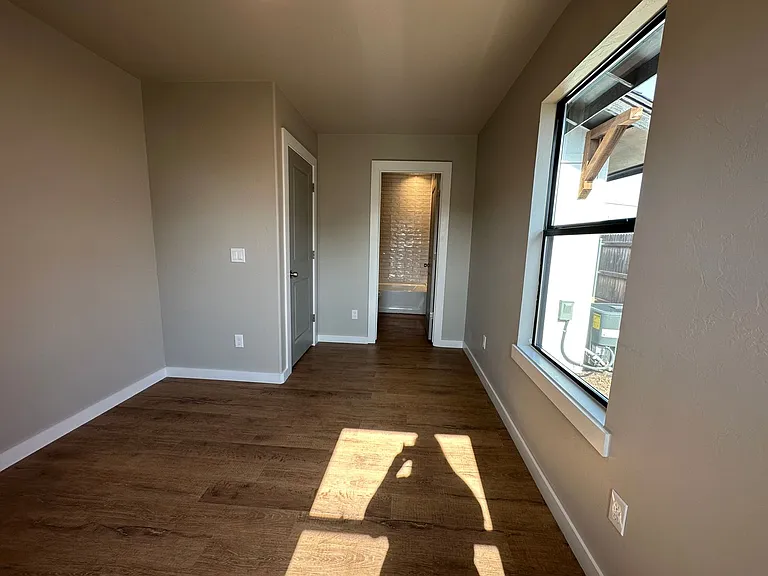 5008 N Asbury Ave — Photo 14