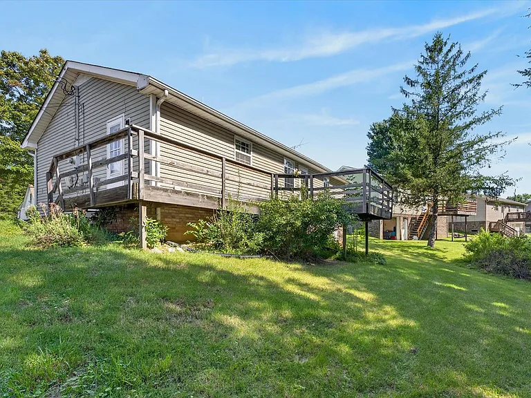 727 Acorn Dr — Photo 25