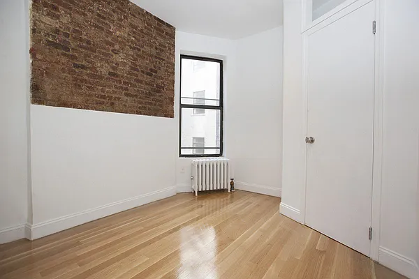 Rented by Weinstein Realty Group | media 37