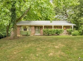 3413 Hilltop Dr, Saint Charles, MO