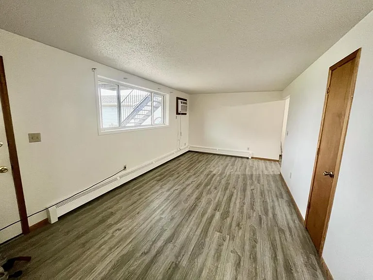 1501 3rd Ave NE — Photo 9