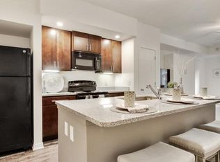 3020 Gillham Rd #6S75N8BQM, Kansas City, MO 64108