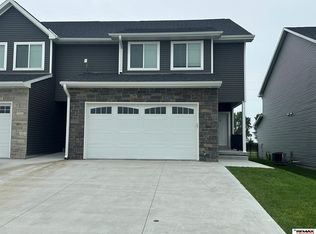 1861 Titan Pl, Hickman, NE 68372