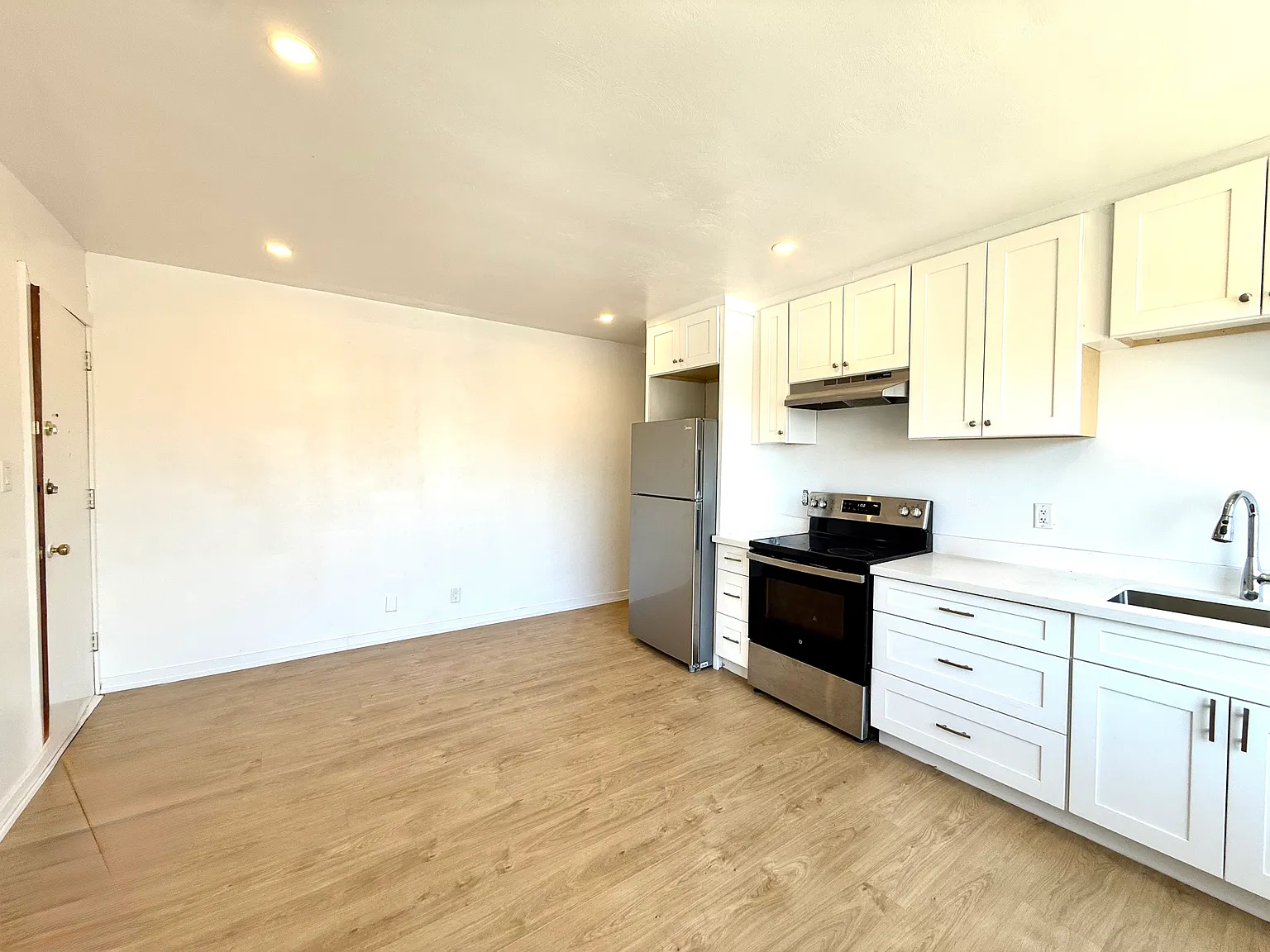 Unit 8 - 169 Park Row South Hamilton Ontario L8K2K1 — Photo 4