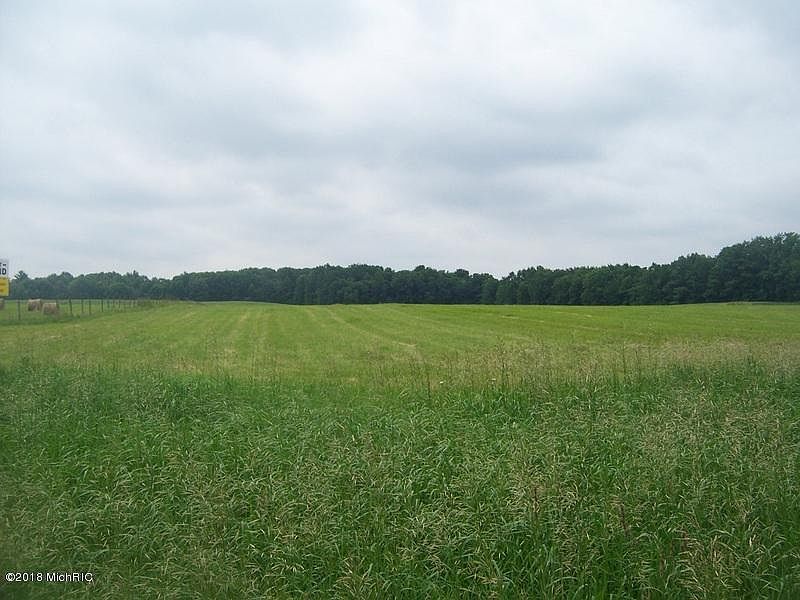 2nd image of 15389 Edgar Rd