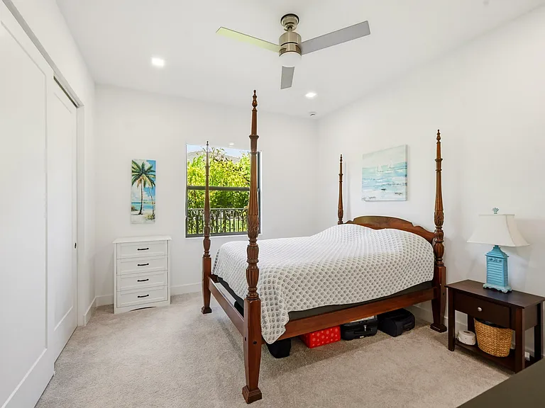 13128 Feathering Way — Photo 36