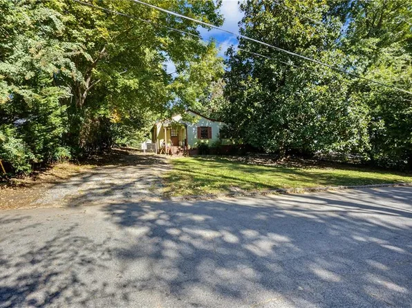 1826 Hickory Rd, Chamblee, GA 30341