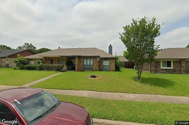 2207 Ember Lee Dr — Photo 14