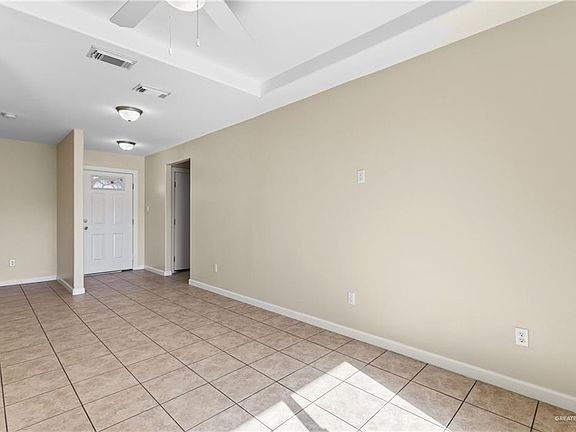 2nd image of 809 Alexandria Ave