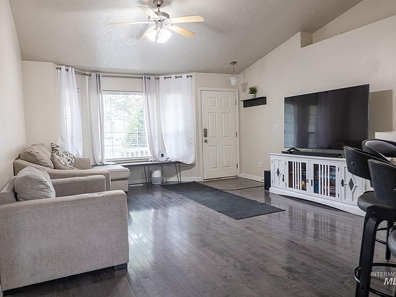 4th image of 14409 Raleigh Ct