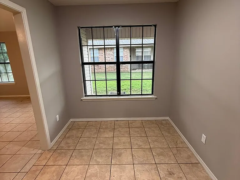 1807 Wilder Lane — Photo 8