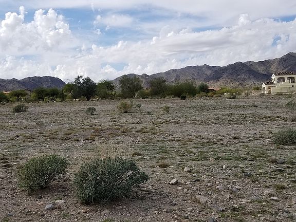 West view of White Tank MTNS
