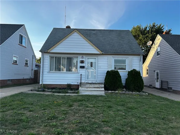 2606 Stanfield Dr, Parma, OH 44134