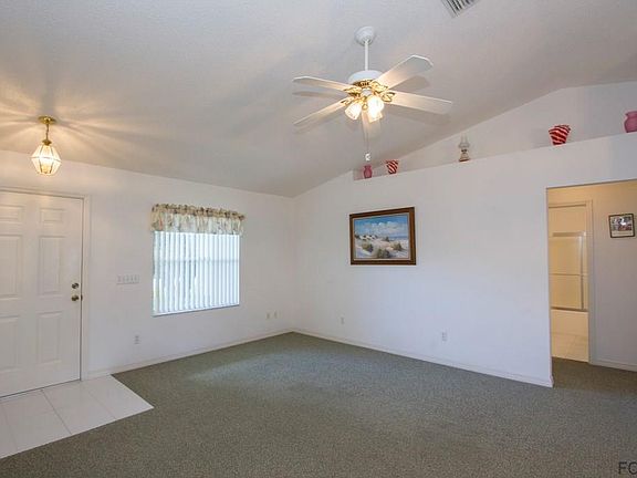 5th image of 27 Pine Hurst Ln