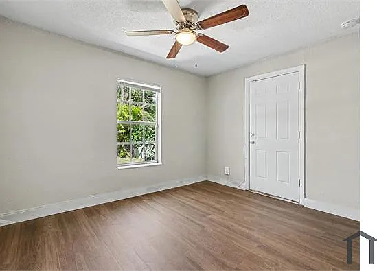 5105 Rohn Ave — Photo 9