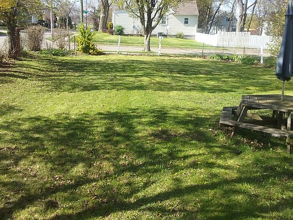 3rd image of 1226 Wyley Ave