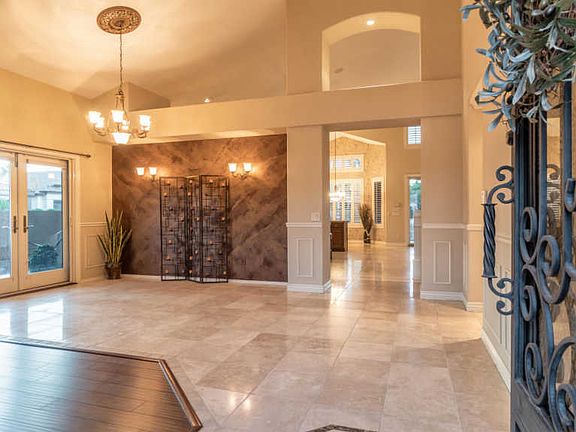 4th image of 764 W Desert Broom Dr
